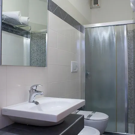 Umberto Hotel