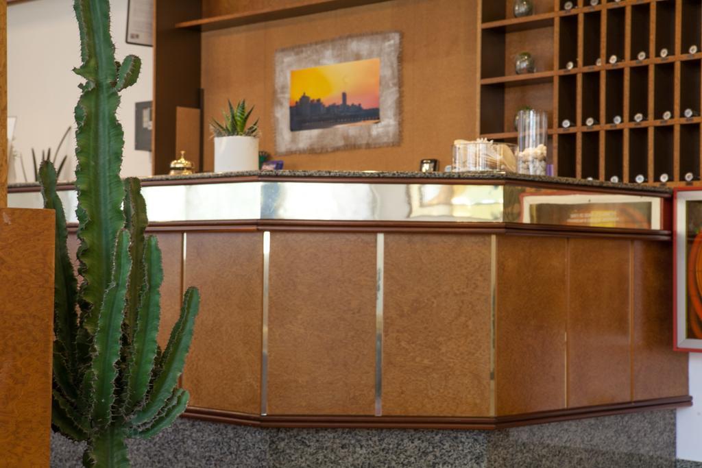 Umberto Hotel